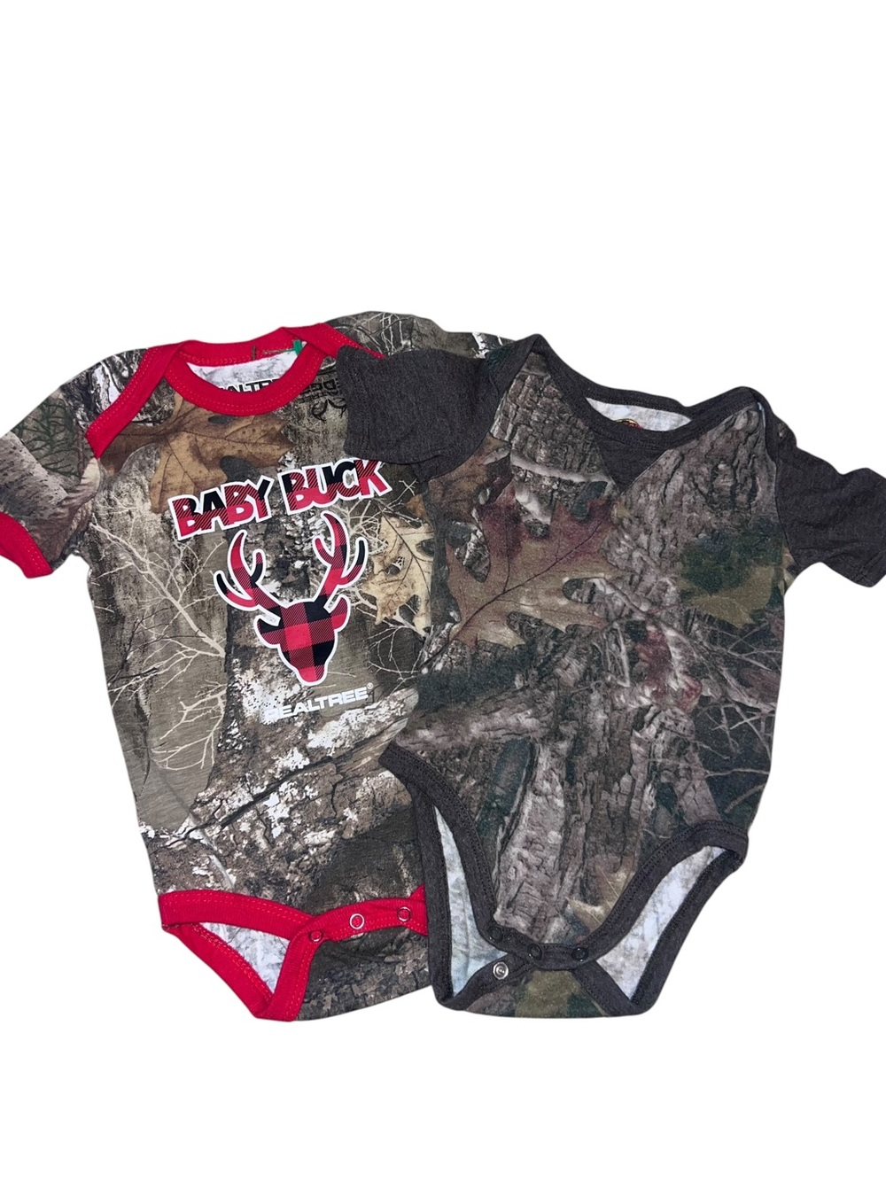 Realtree Camo Infant Bodysuit Set with Red Trim